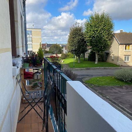 Bel Appartement Spacieux ,Convivial De 3 Chambres Avec Parking Prive Secure Caen Luaran gambar