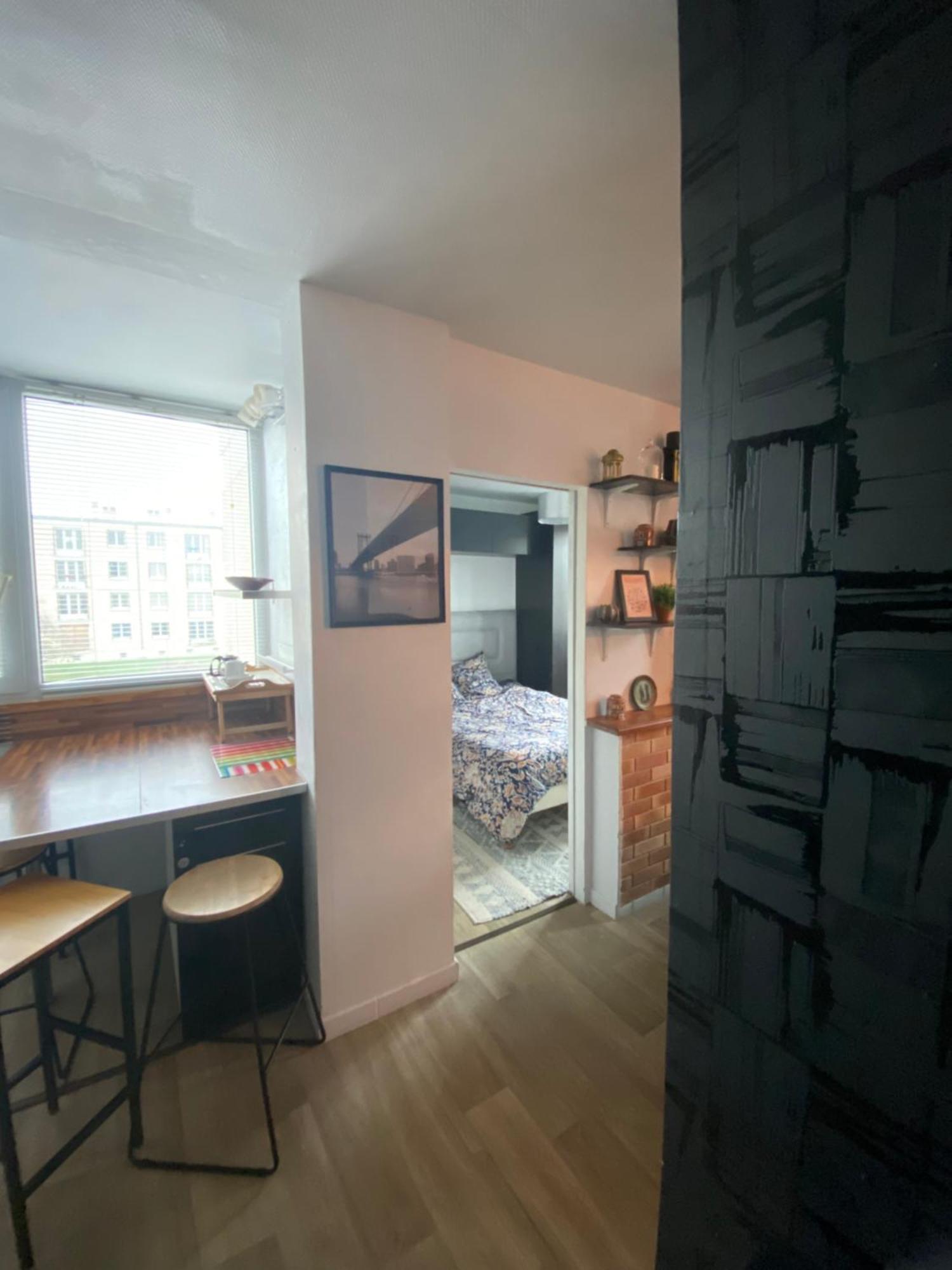 Bel Appartement Spacieux ,Convivial De 3 Chambres Avec Parking Prive Secure Caen Luaran gambar