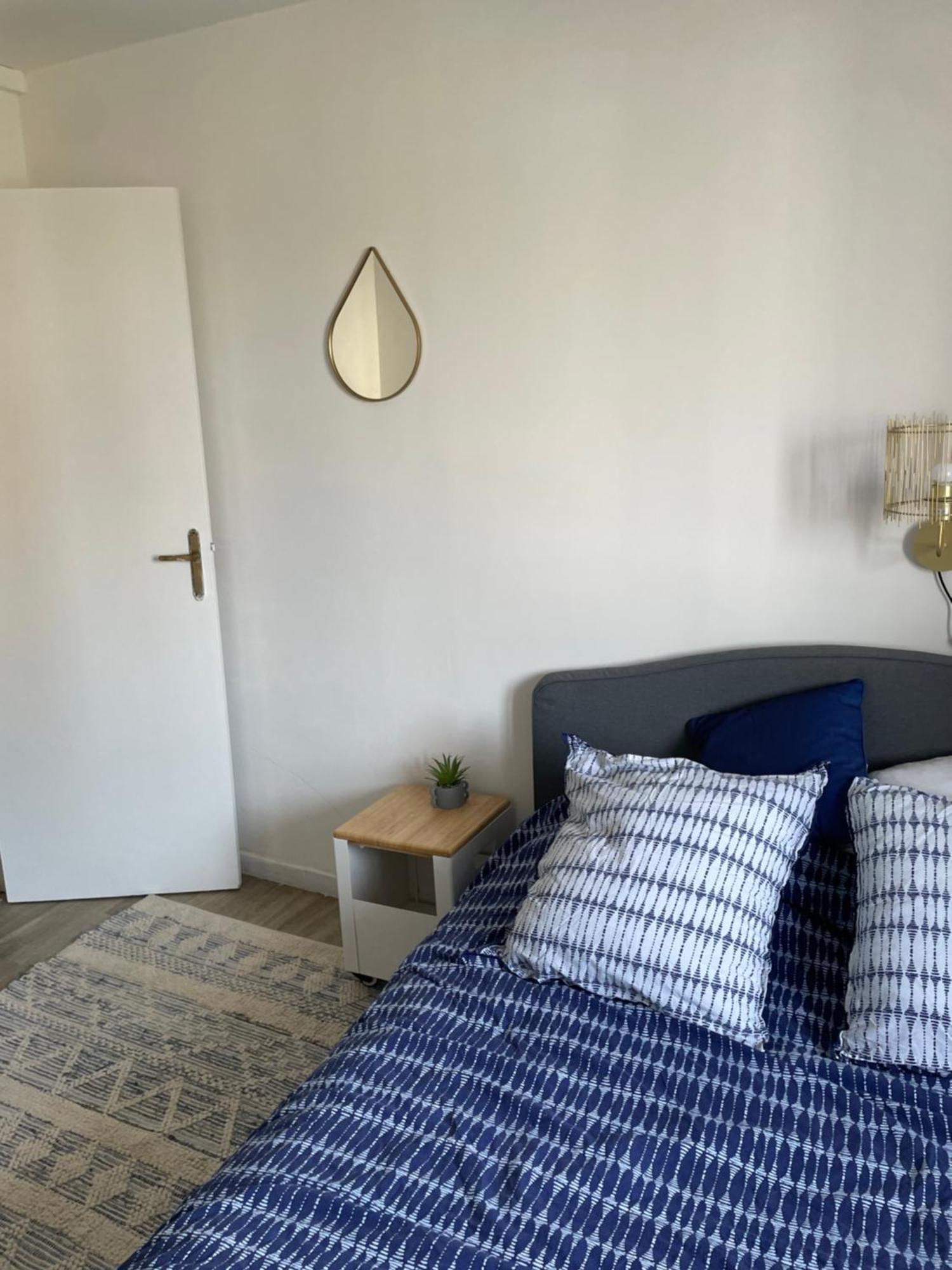 Bel Appartement Spacieux ,Convivial De 3 Chambres Avec Parking Prive Secure Caen Luaran gambar