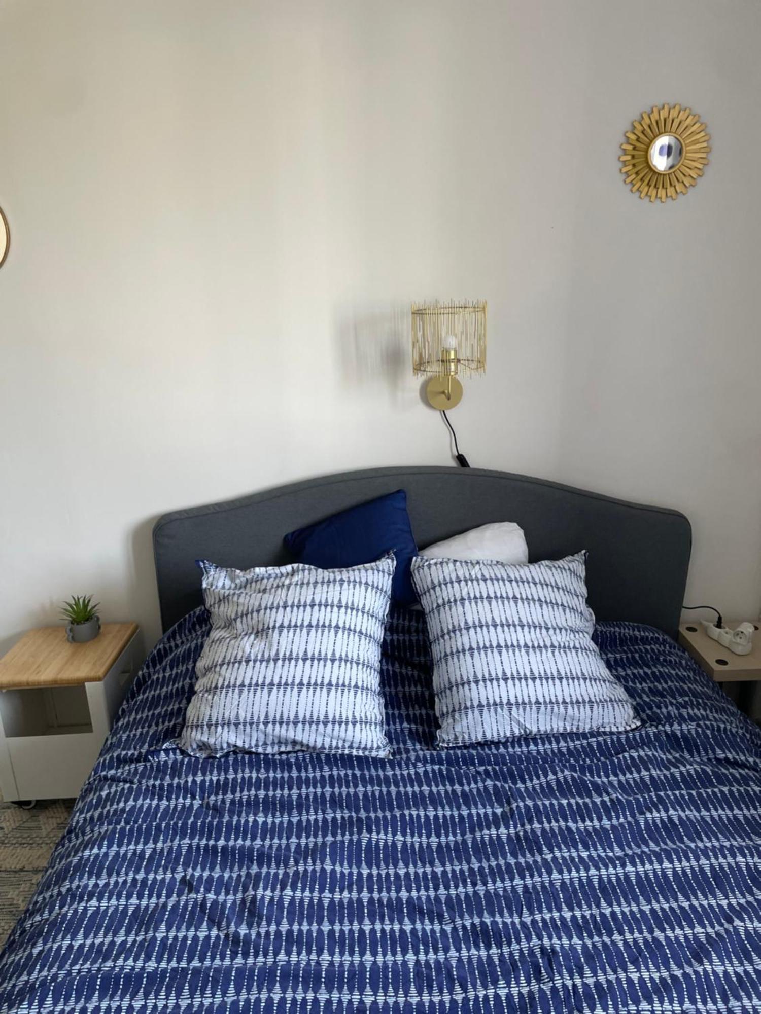 Bel Appartement Spacieux ,Convivial De 3 Chambres Avec Parking Prive Secure Caen Luaran gambar